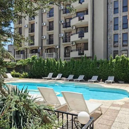 Dawn Park Deluxe 3 Floor *