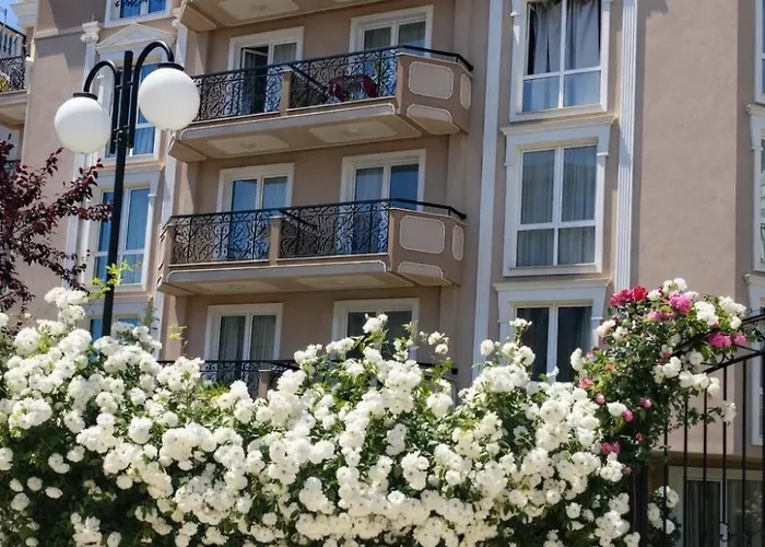 Apartment Dawn Park Deluxe 3 Floor *