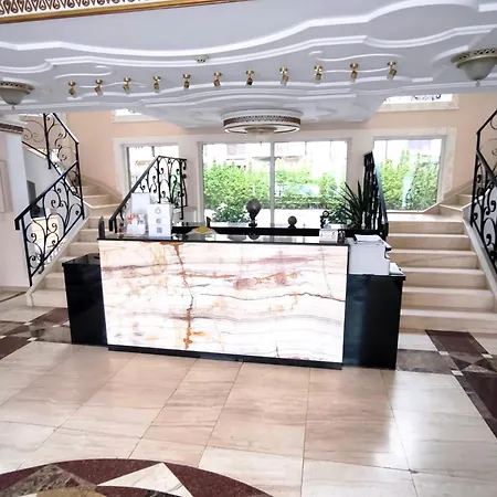 Dawn Park Deluxe 3 Floor ساني بيتش